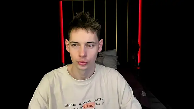Snapshot of Martin_Perry chatting on May 23, 8:57 pm Martin Perry online show from May 23, 8:57 pm