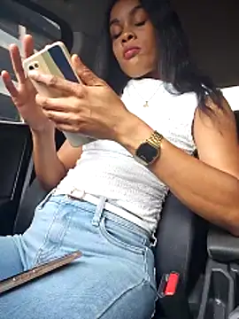 PrettyLeeLee online show from March 25, 7:42 pm