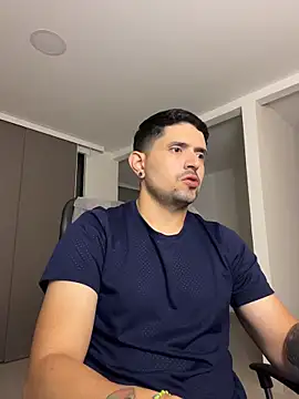 TroyeSavage online show from March 29, 10:48 am