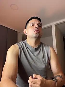 TroyeSavage online show from April 9, 10:09 am