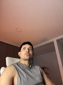 TroyeSavage online show from April 22, 11:01 am