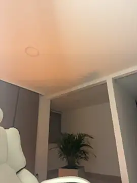 Snapshot of TroyeSavage chatting on April 27, 10:46 am TroyeSavage online show from April 27, 10:46 am