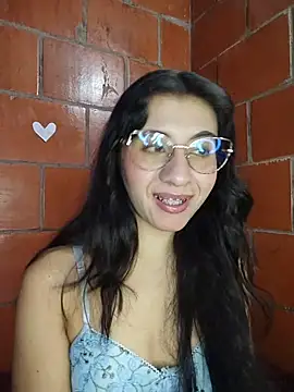 Snapshot of Amanda_x1 chatting on June 23, 8:18 pm Amanda x1 online show from June 23, 8:18 pm
