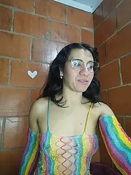 Snapshot of Amanda_x1 chatting on June 25, 11:42 pm Amanda x1 online show from June 25, 11:42 pm
