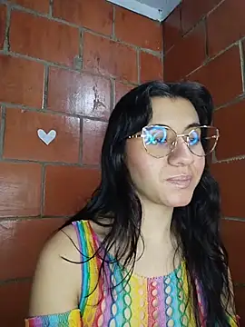 Snapshot of Amanda_x1 chatting on July 3, 8:37 pm Amanda x1 online show from July 3, 8:37 pm