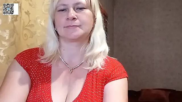 DiamondLady555 online show from June 21, 7:05 pm