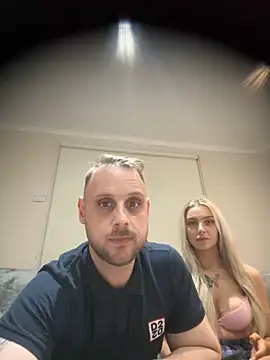 daddygirl17 online show from March 8, 10:24 pm