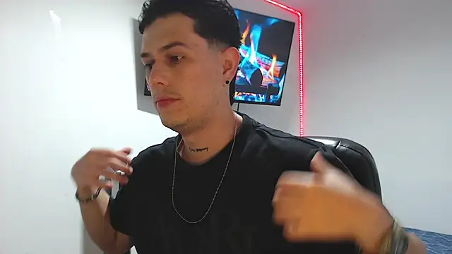 JUAN CAMILOXXX online show from April 23, 2:24 am