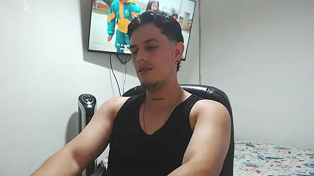 Snapshot of JUAN_CAMILOXXX chatting on August 7, 5:20 am JUAN CAMILOXXX online show from August 7, 5:20 am