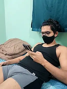 Snapshot of Hunter_9876 chatting on March 14, 9:09 pm Hunter 9876 online show from March 14, 9:09 pm