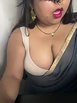 ms daizy online show from August 4, 6:49 am