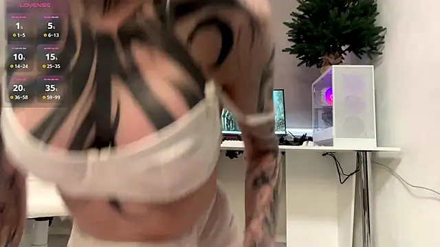 KizzieSherbert online show from March 24, 1:16 pm