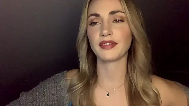 ScarlettSensitive online show from April 17, 8:23 pm