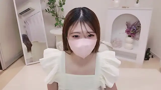 Yua-channel  online show from June 15, 11:45 am