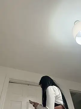 Miss juicy babes69 online show from April 5, 6:38 pm