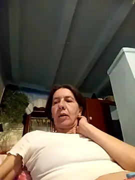 Tania9876 online show from April 16, 9:39 pm