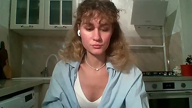 ElenoreHolguin online show from March 13, 6:14 pm