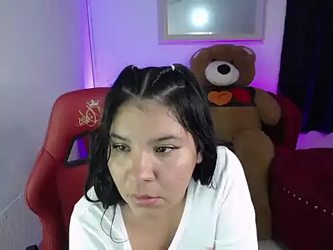 Snapshot of Shopie_hard_m chatting on March 15, 4:02 pm Shopie hard m online show from March 15, 4:02 pm