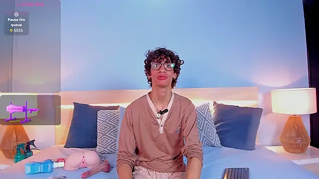 willturneer online show from March 11, 6:19 am