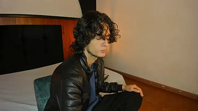 Skinny Mac online show from April 2, 1:53 pm