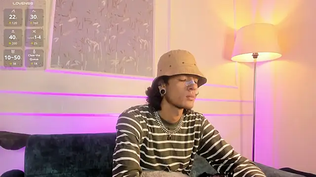 Skinny Mac online show from April 26, 12:58 pm