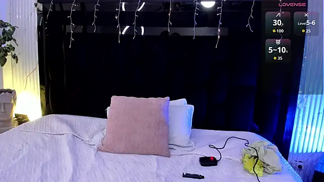 NicoKinggs  online show from March 10, 1:38 pm