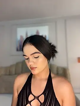 Bella-Ferrer online show from April 15, 7:58 pm