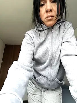 Camillemonroe  online show from April 17, 12:41 pm