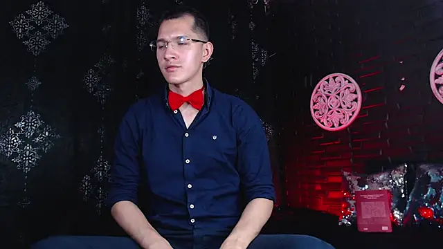 MilanDavid1 online show from April 25, 5:43 pm