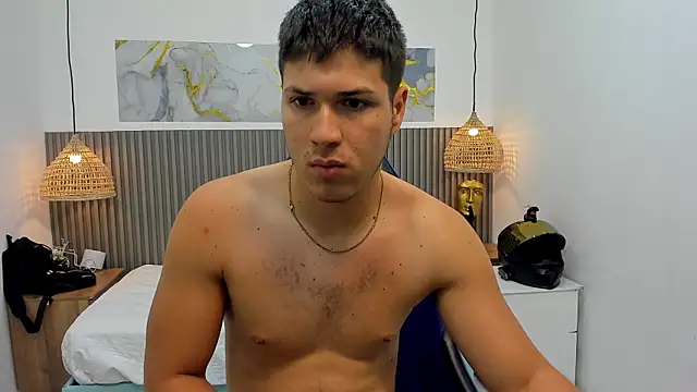Snapshot of AlessandroFranco chatting on July 28, 6:20 pm AlessandroFranco online show from July 28, 6:20 pm