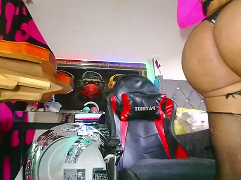 candy aass online show from April 7, 9:48 pm