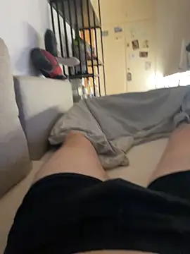 Snapshot of curvedlongdick chatting on July 1, 9:03 pm curvedlongdick online show from July 1, 9:03 pm