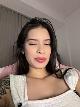 Valen Gia online show from March 22, 1:09 am