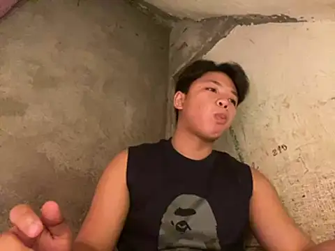 urasianrey online show from March 31, 5:02 pm