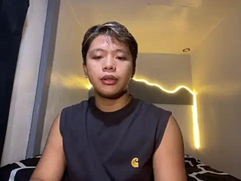Snapshot of urasianrey chatting on June 5, 9:04 am urasianrey online show from June 5, 9:04 am