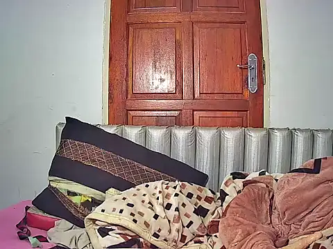 JoycyQueen online show from March 20, 2:27 am