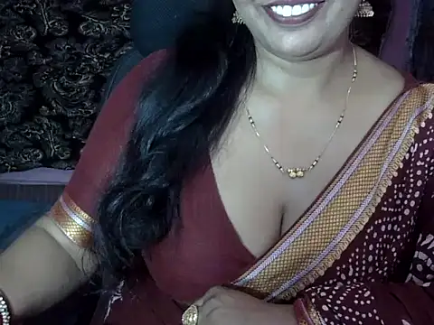 PINKI 012 online show from March 17, 9:01 am