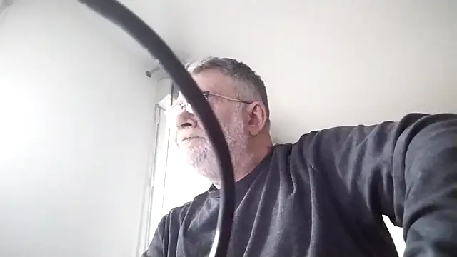 oura online show from March 27, 7:14 am