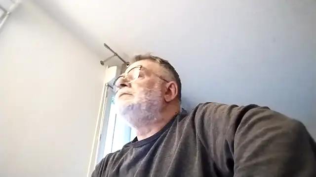 oura online show from March 28, 6:02 am