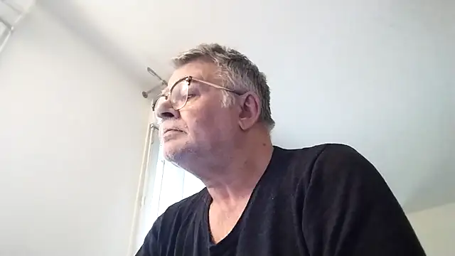 oura online show from April 25, 6:27 am