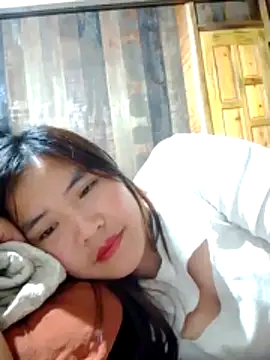 Snapshot of YAONIKUTE chatting on April 21, 3:39 pm YAONIKUTE online show from April 21, 3:39 pm