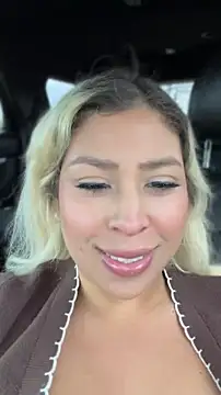 mxmxee online show from April 15, 2:35 pm