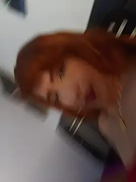 Snapshot of valeriee2 chatting on March 15, 9:10 pm valeriee2 online show from March 15, 9:10 pm