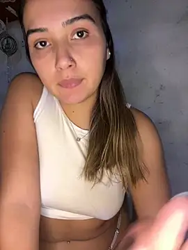 miicbebita online show from April 13, 6:13 pm