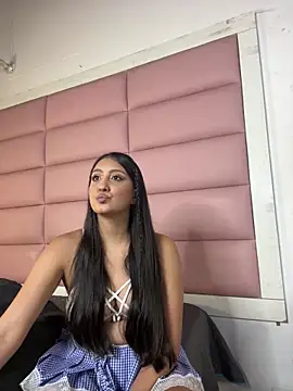 Snapshot of AmaranttayLunay chatting on June 4, 8:15 pm AmaranttayLunay online show from June 4, 8:15 pm
