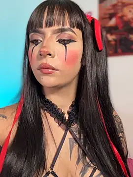 missy miller  online show from March 15, 11:11 pm