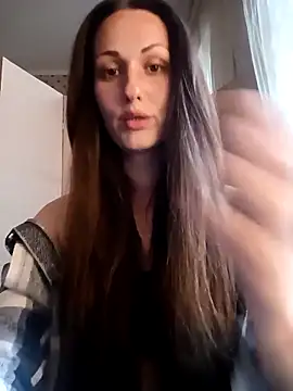 LunaCrystall online show from April 14, 4:13 pm