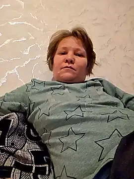  LOLA-LOLA  online show from April 7, 3:45 pm