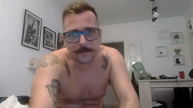 yanick931 online show from April 17, 10:57 pm