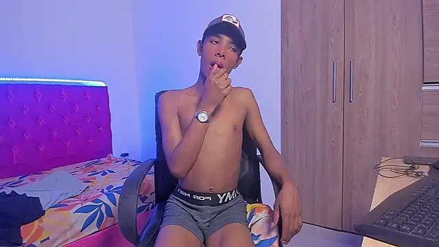 timmy tur11 online show from March 15, 8:59 pm